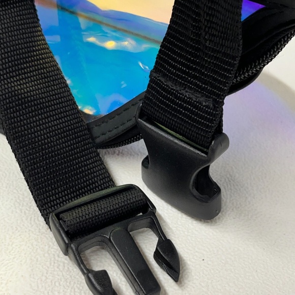 FILA Clear Iridescent Crossbody Sling Fanny/Waist Pack Belt Black Trim - Picture 2 of 10